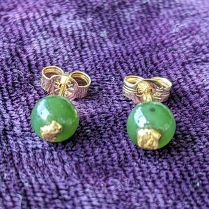 Vintage 14K Gold Nugget Earrings With Natural Green Jade Stones